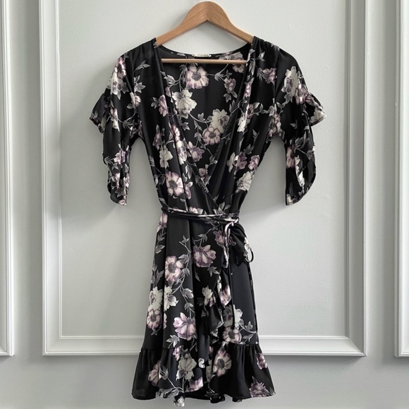Floral Ruffle Mini Wrap Dress - Picture 3 of 9